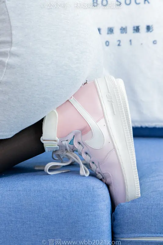 [BoBoSocks袜啵啵] NO.462 奶油-板鞋、厚肉丝、黑丝（花絮版） - BoBoSocks袜啵啵